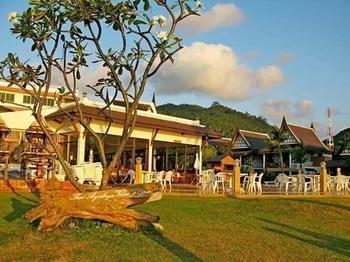 Thai Ayodhya And Resort 3*