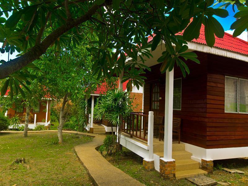 Krathom Khaolak Resort