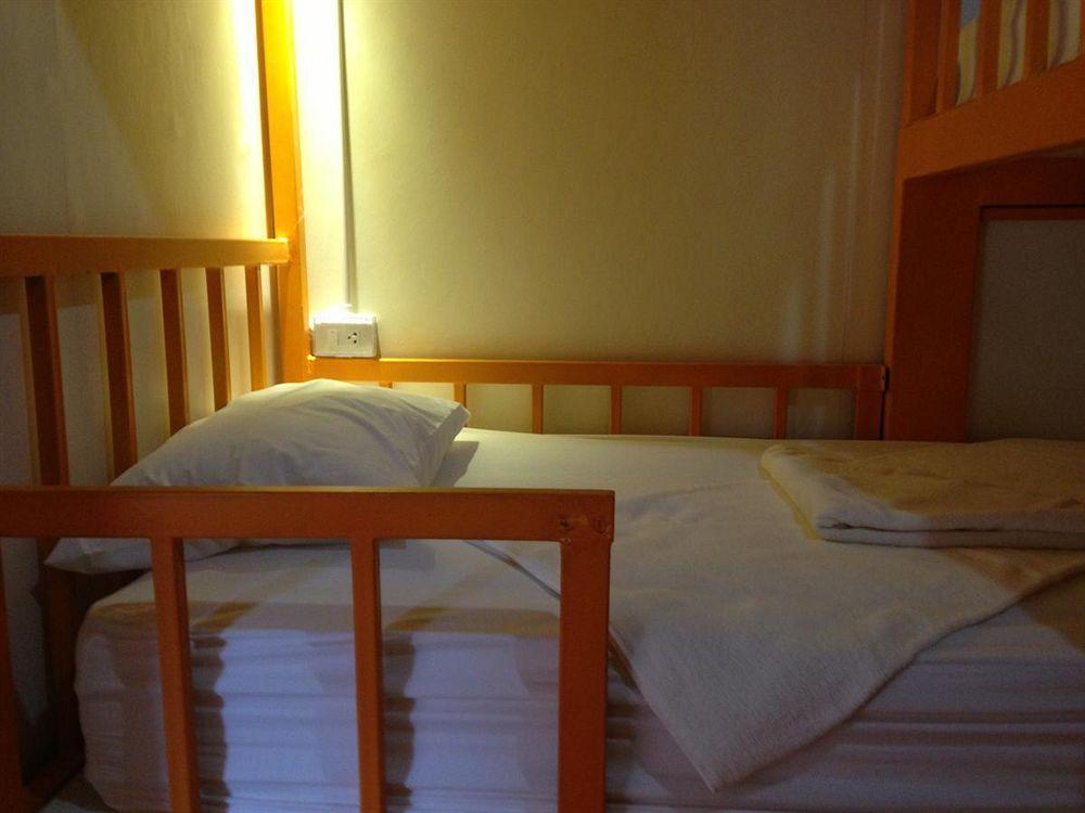 Moon Travel Backpacker Hotel 2*