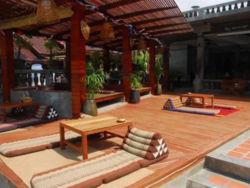 Haad Yao Bungalows