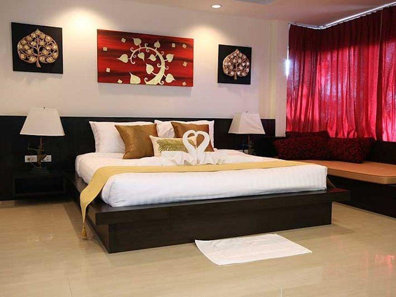 Ocean Breeze Khaolak