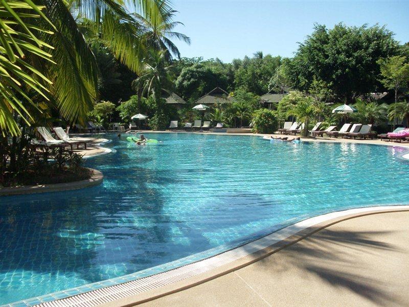 Resort First 3*