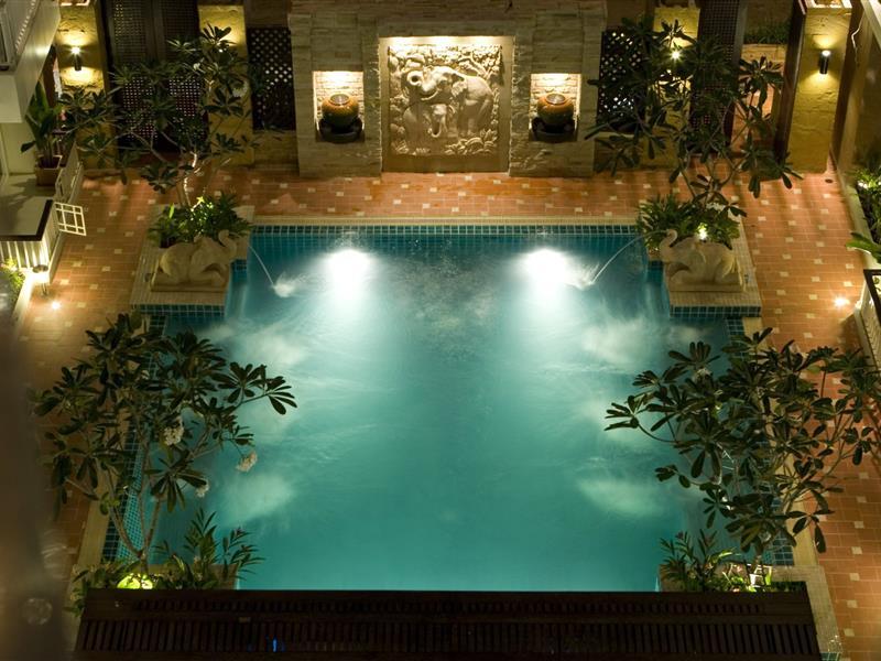 Apartment Arisara Place