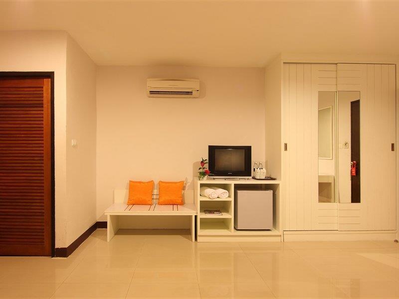 Baramee Hip Phuket