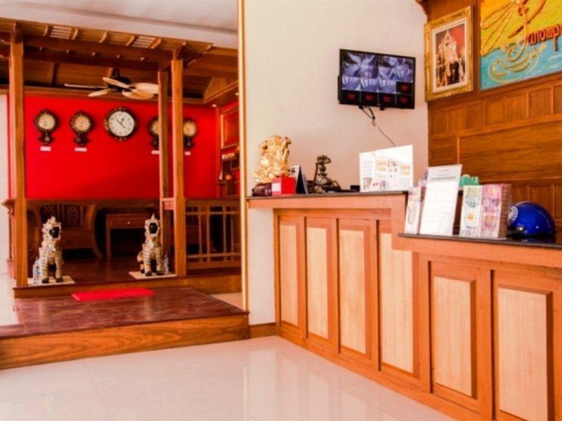 Hotel Panomporn Phuket 2*
