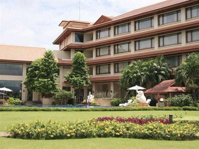 Resort The Imperial River House Resort,