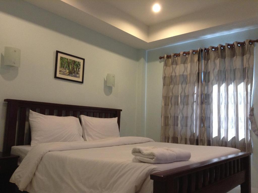 Koh Loi Hotel 2*