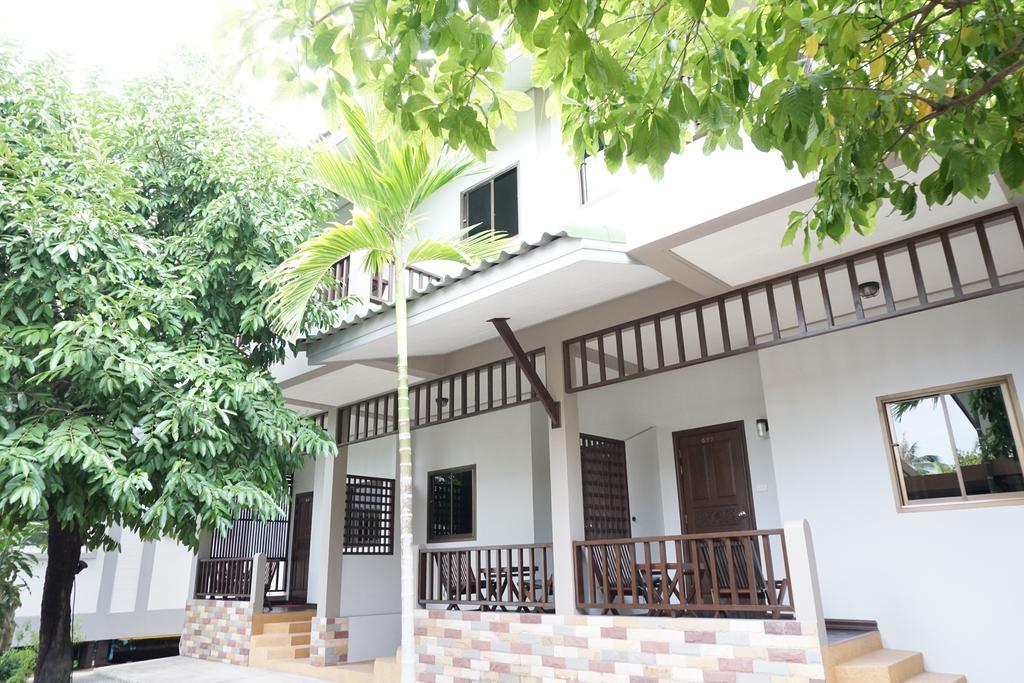 99 Lamai Beach (Koh Samui)