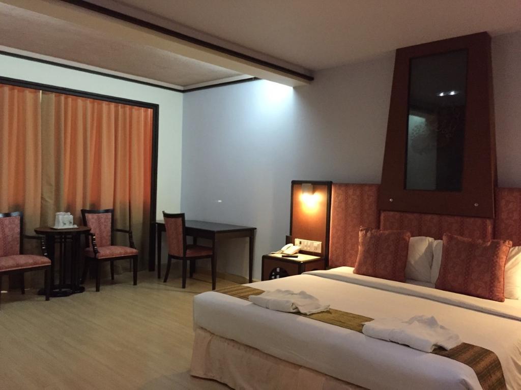 Hotel Bp Grand Tower 3*