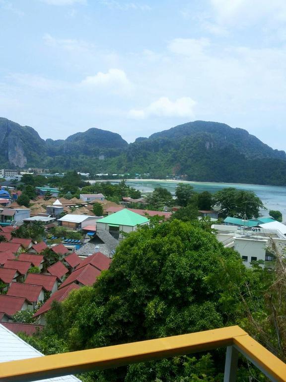 Resort Phitharom Pp Phi Phi Don
