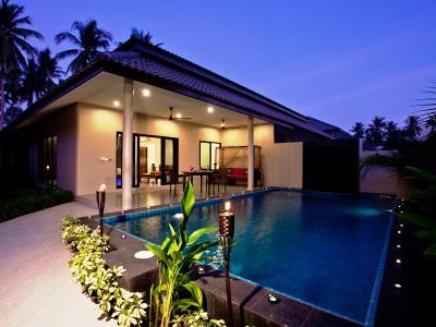 Thai Thani Pool