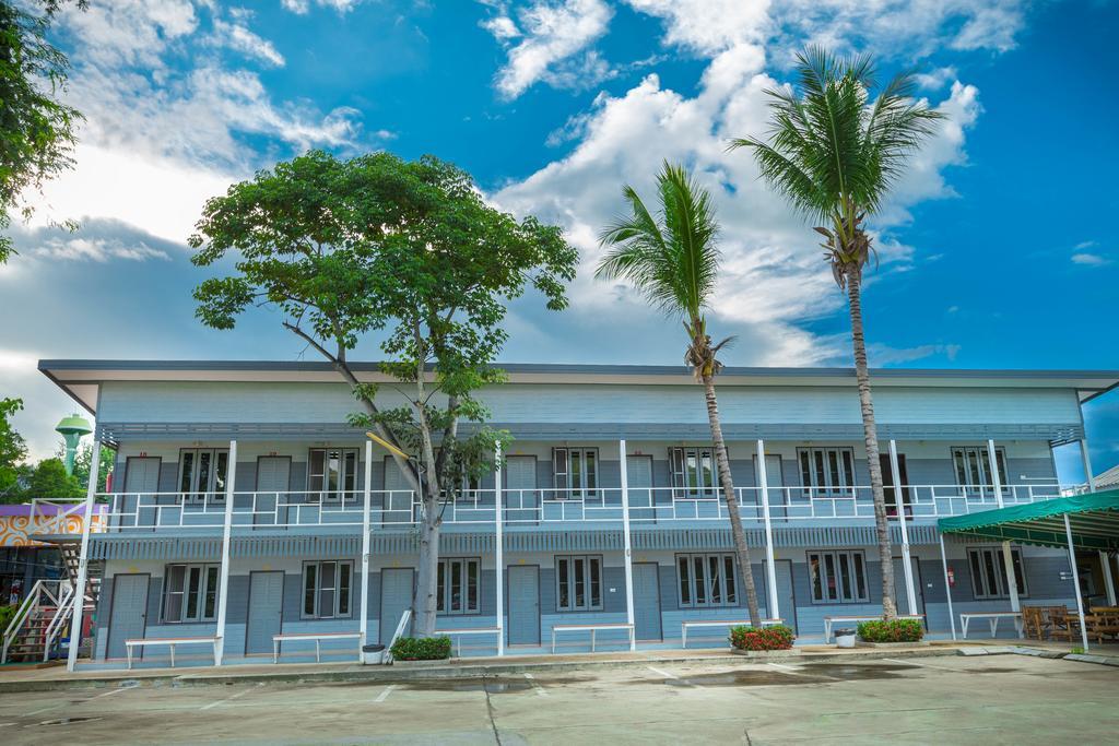 Revolution Hostel