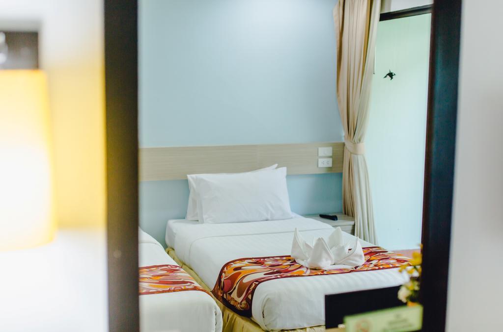 Hotel Karon Whale