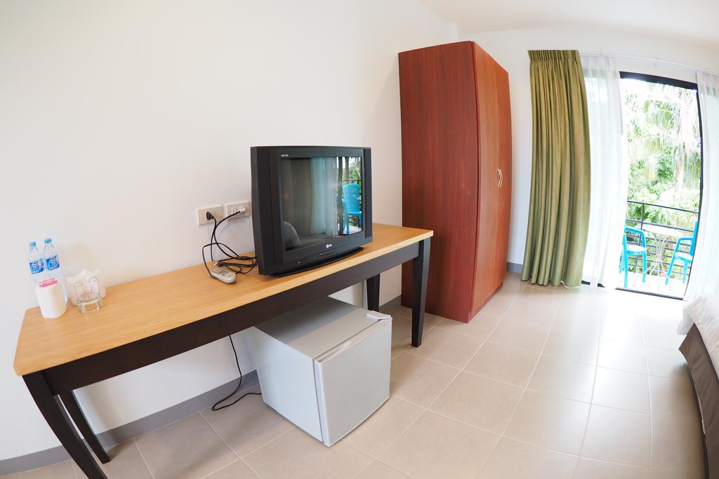 Wandee Hostel *
