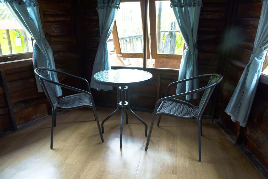 Sunflower Boathouse 2*