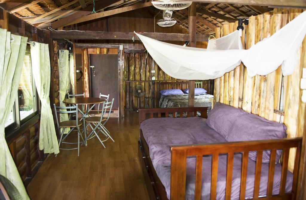 Sunflower Boathouse Guest house