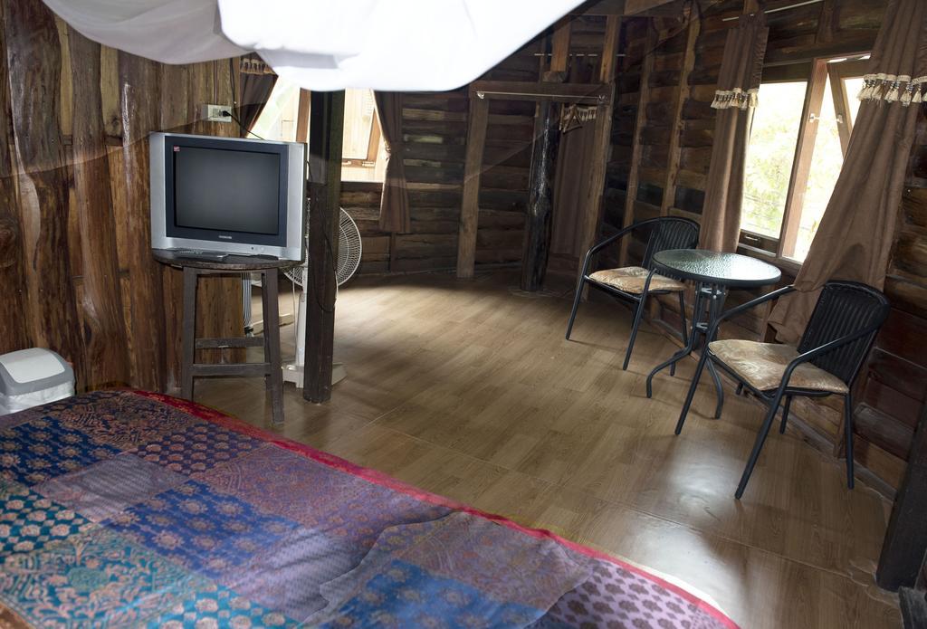 Sunflower Boathouse Guest house 2*
