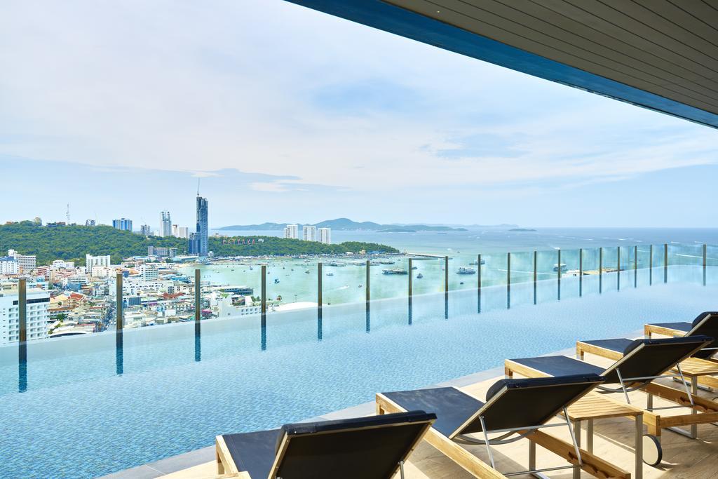 The Base By Fantasea Beach Pattaya