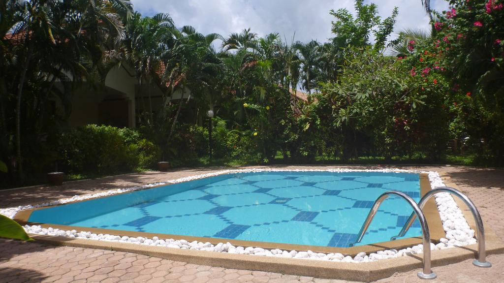 Garden Resort 3*