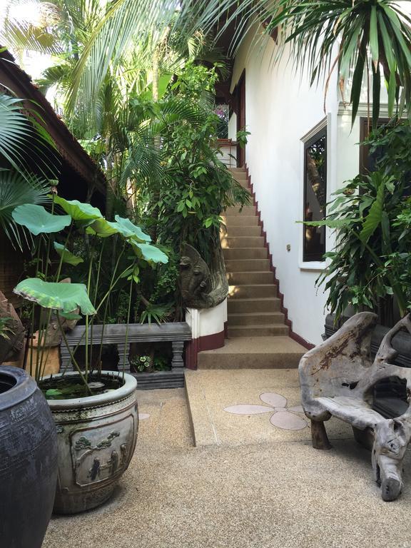 White House 4* Koh Samui