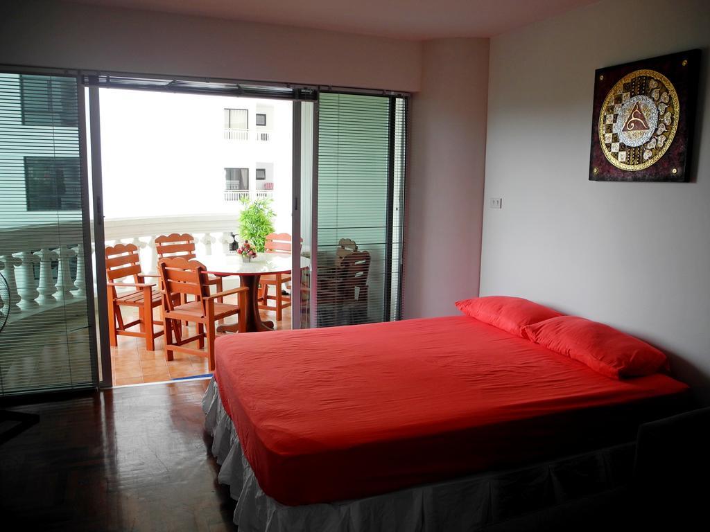Apartment Sky Orchid Beachfront *