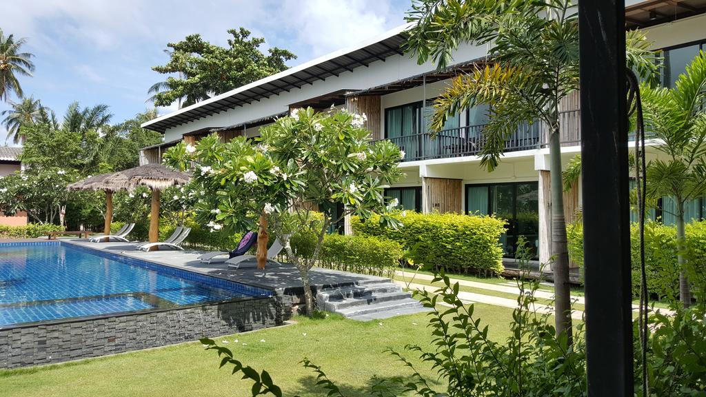 The Nidhra Boutique Baan Tai