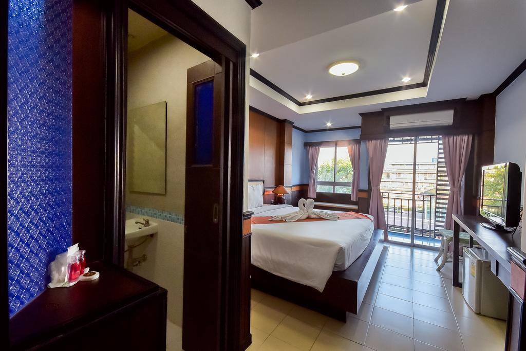 Season Palace Huahin 3* Cha-Am
