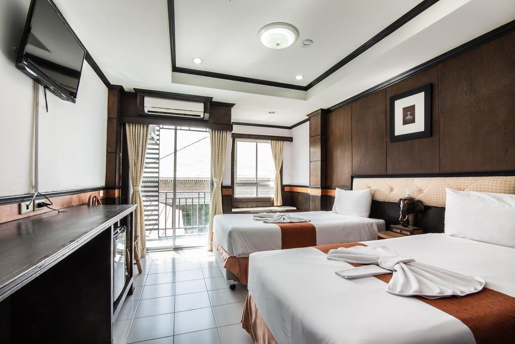 Season Palace Huahin Hotel Cha-Am