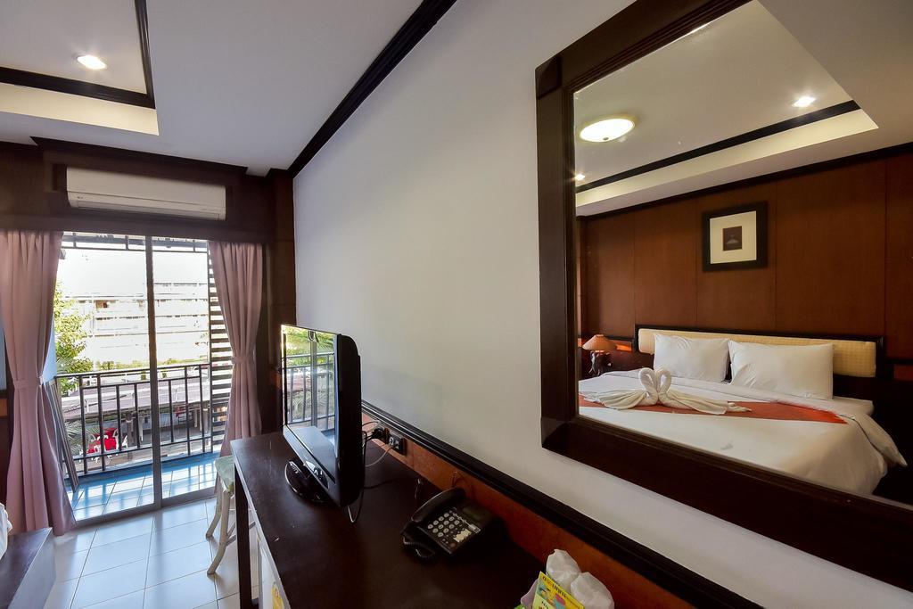 Season Palace Huahin Hotel 3*