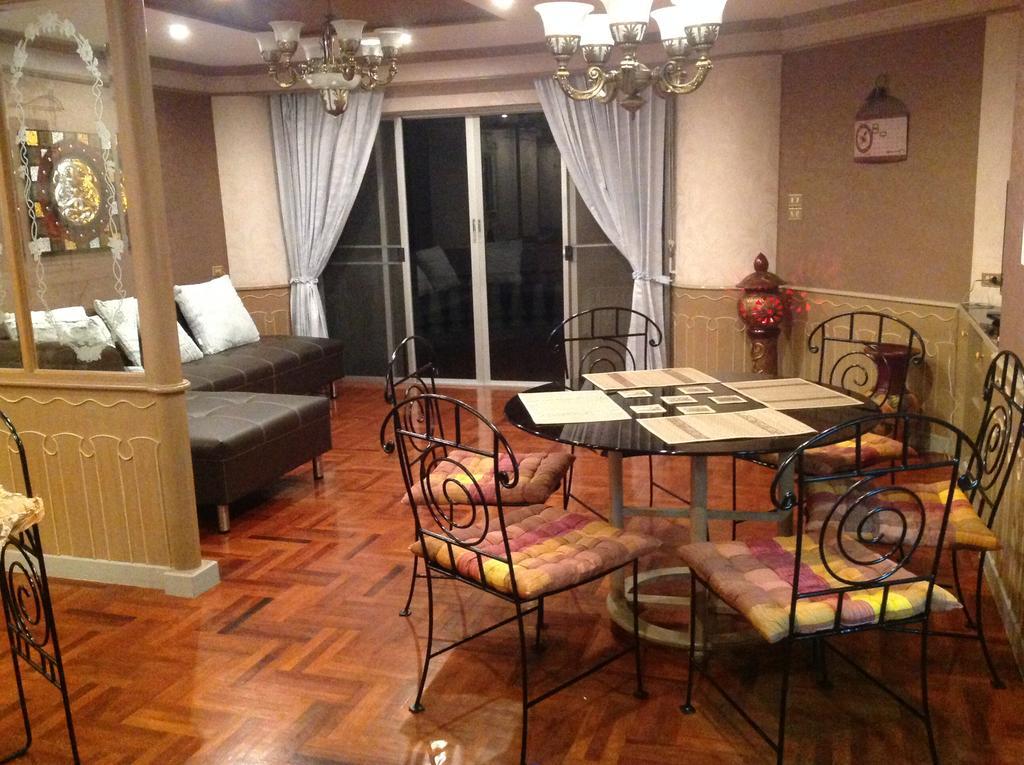 Sky Orchid Beachfront Apartment Pattaya