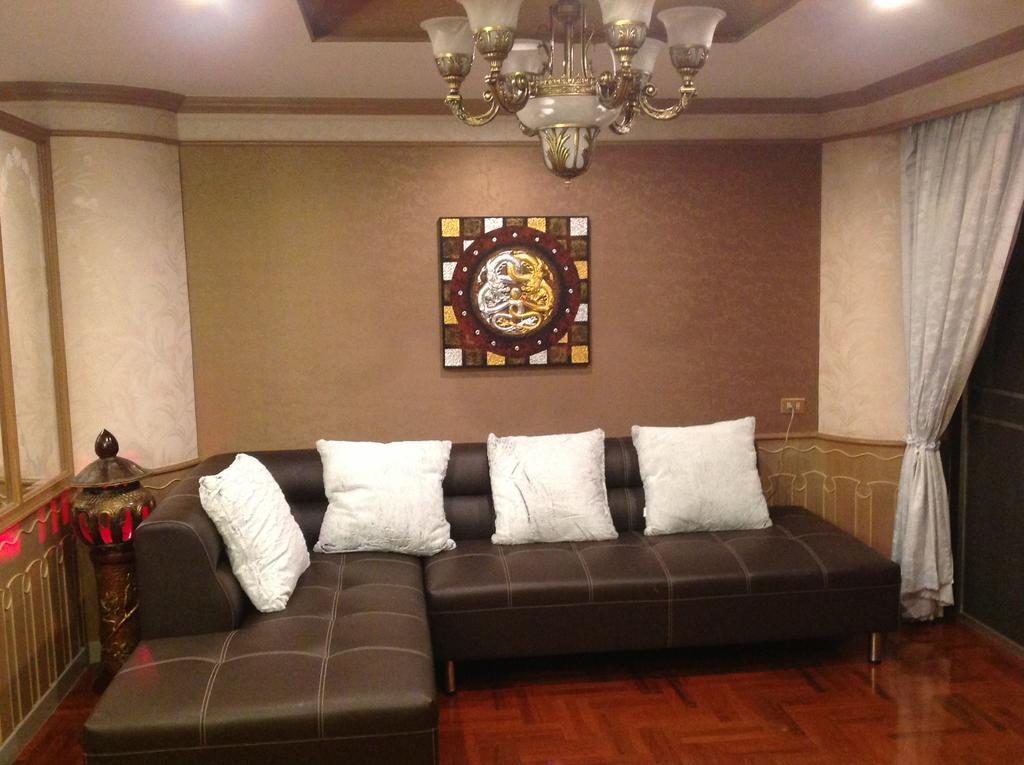 Sky Orchid Beachfront Apartment Pattaya