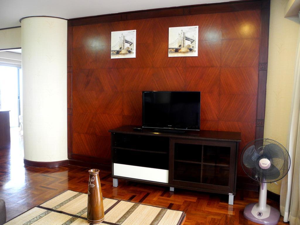 Sky Orchid Beachfront *