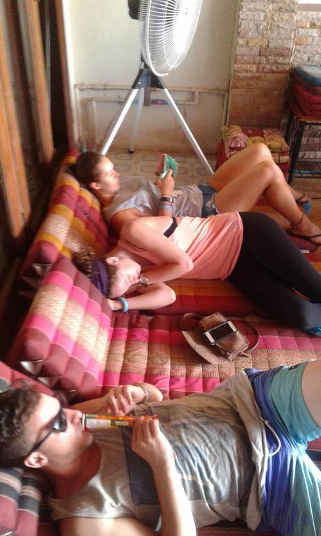 Paulee's House Hostel