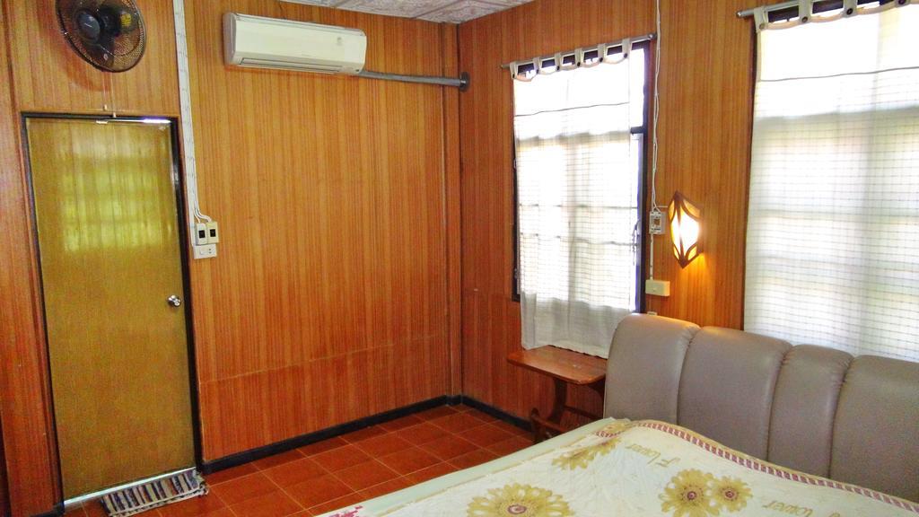 Holiday home Aliyah Garden House