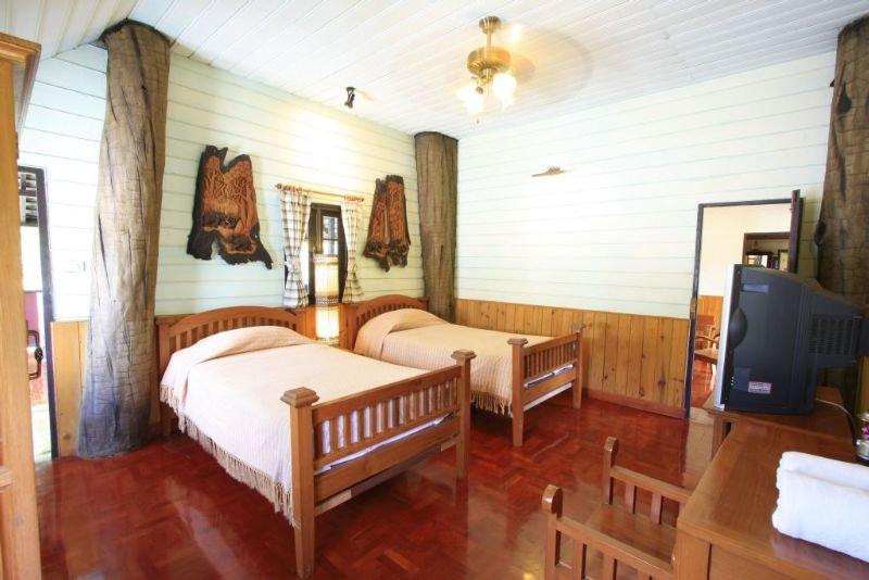Hotel Baanklangdoi