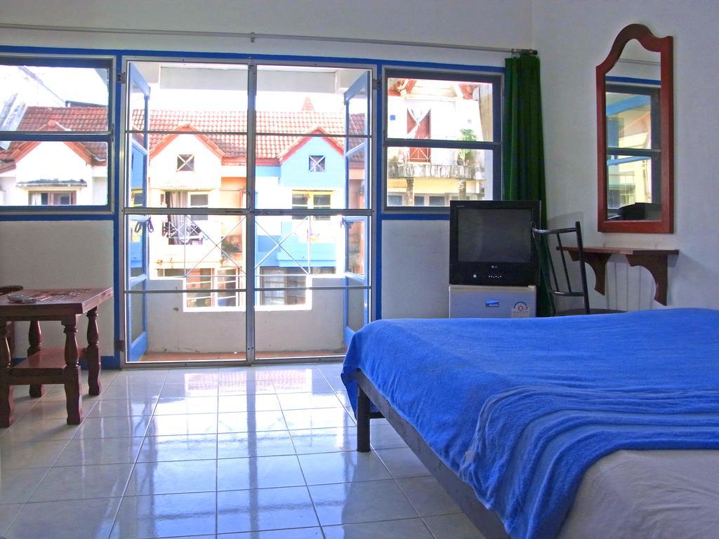 Niku Guest house