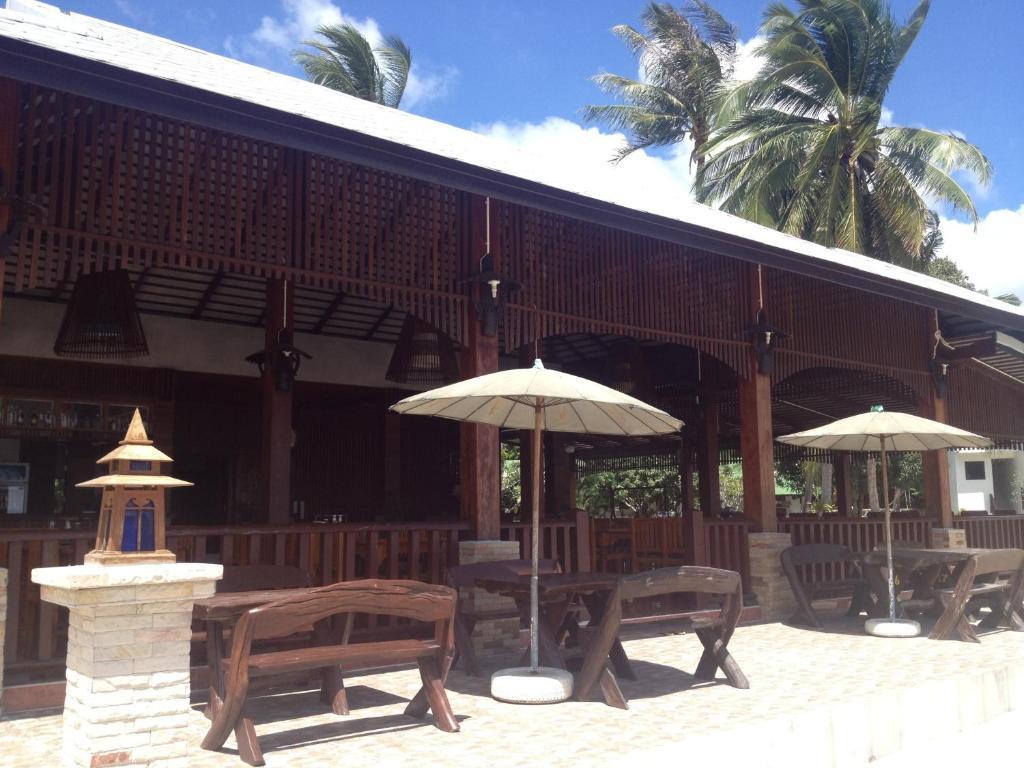 Mac's Bay Resort 3*