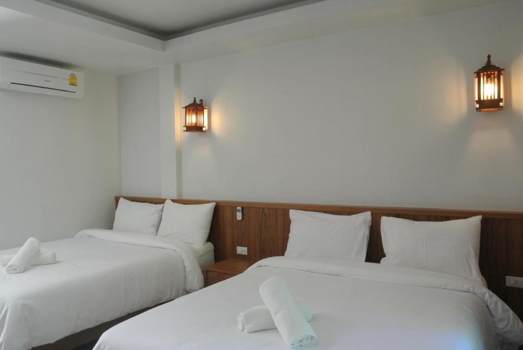 Mac's Bay Resort