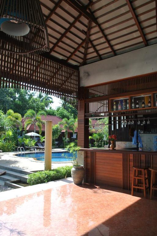 Mac's Bay Resort 3*