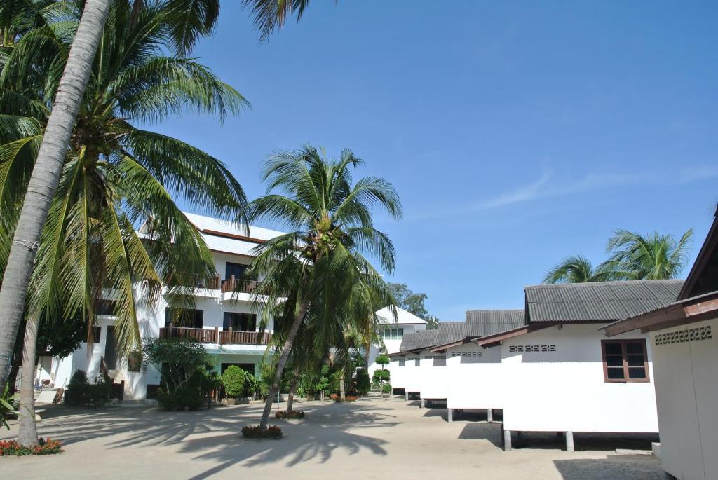Mac's Bay Resort 3*