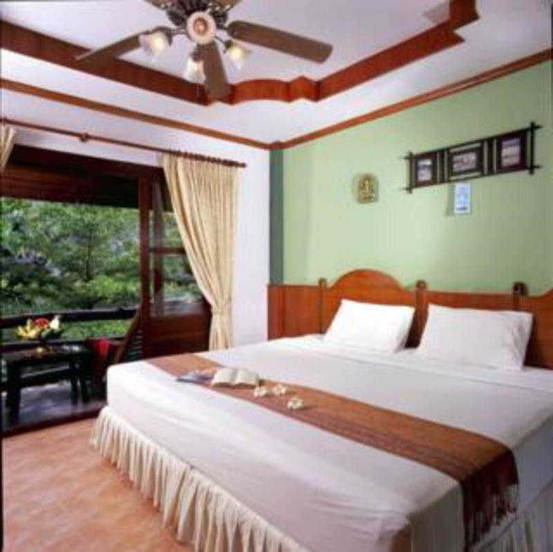 Salad - Sha Extra Resort Salad Beach