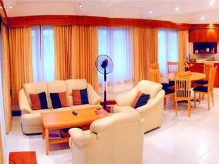 Bang Po Sovereign 3 Bed Hotel