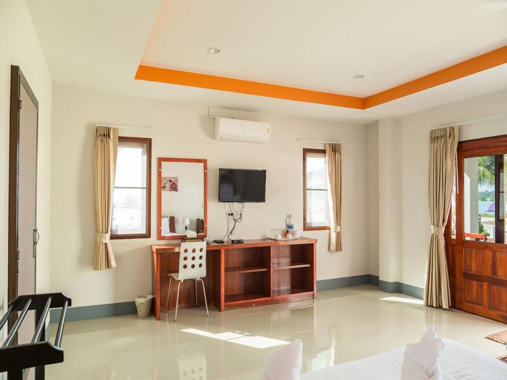 Resort Breeze Bay 2*
