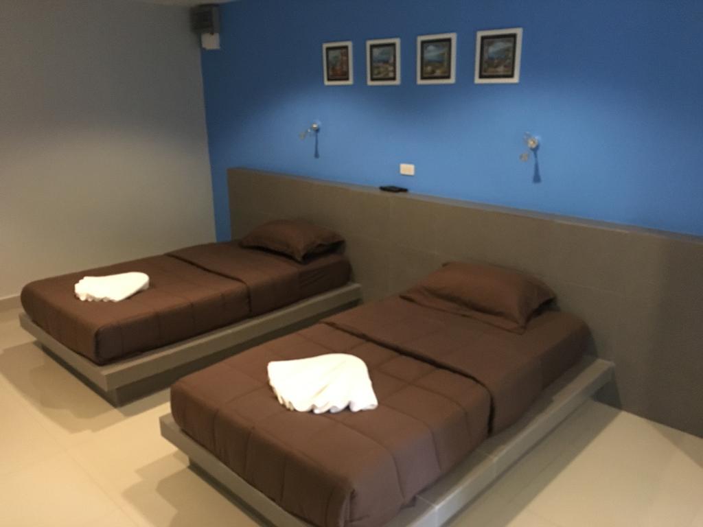 Hotel P.f Mansion 2*