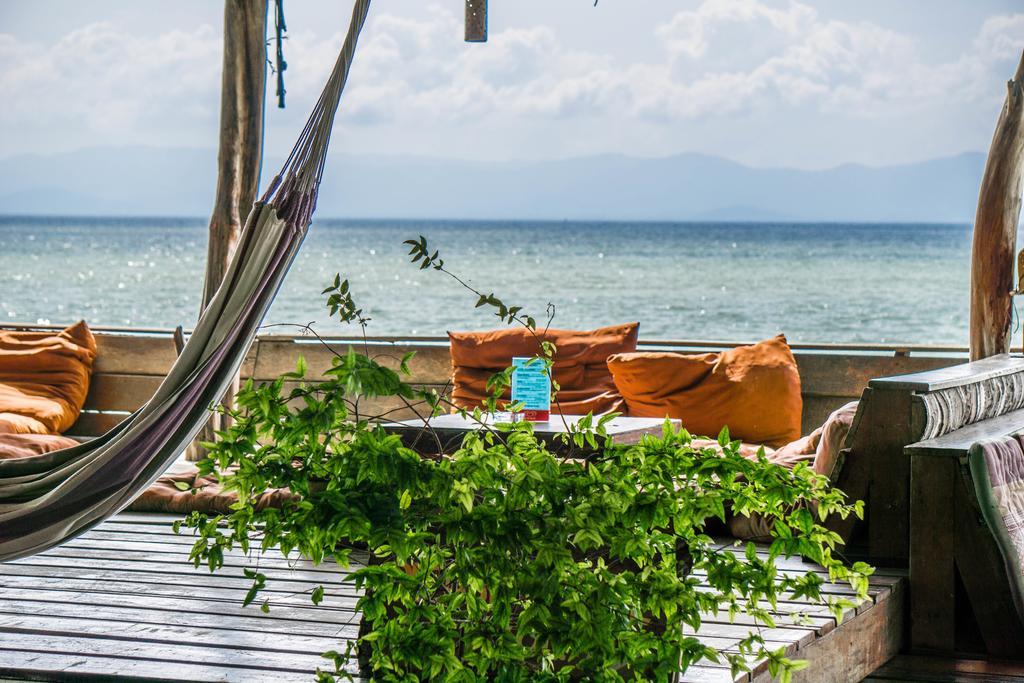 Two Rocks Resort Baan Tai