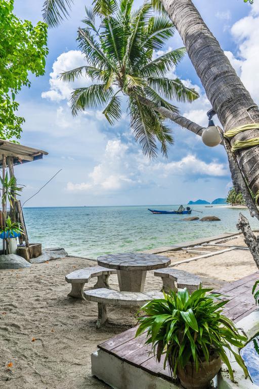 Resort Two Rocks Baan Tai