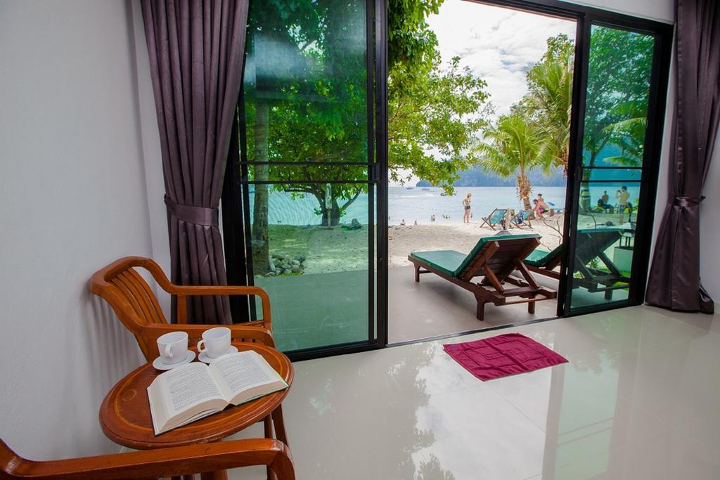 Paradise Resort 3*