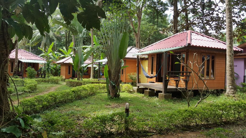 The Sunflower Bungalows Inn Koh Chang