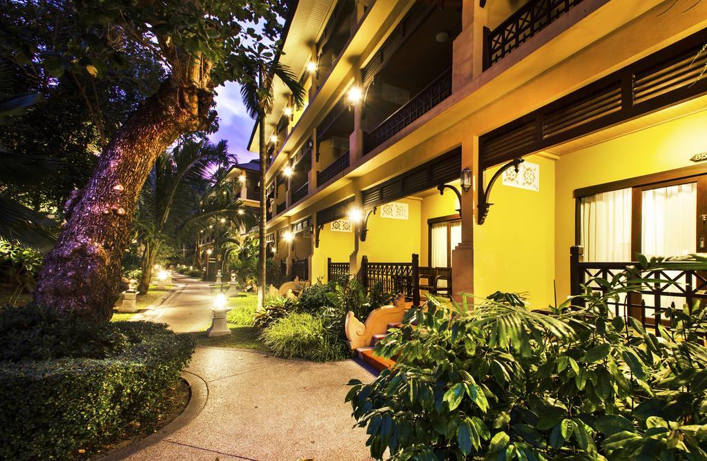 Resort The Fair House & 4*