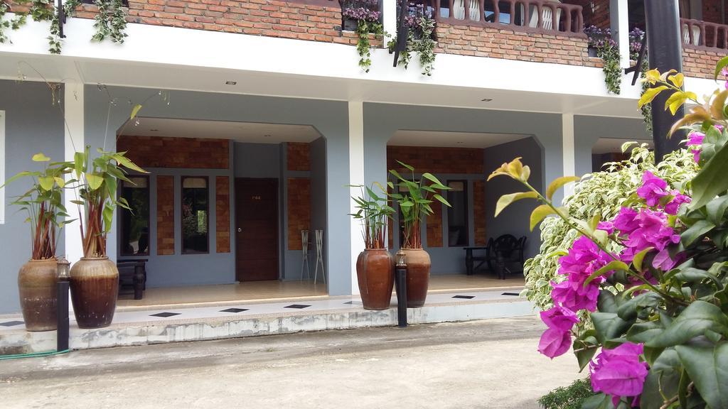 Phu Panwa Resort 3*